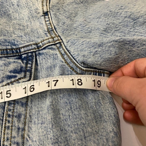 Zara Denim trucker Jacket Long Sleeve Pockets Cotton Blend Light Blue Size Small - Picture 11 of 12